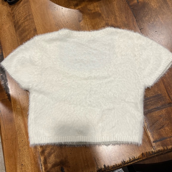 Cotton candy LA white fuzzy cropped tshirt, size M/L, never worn, cute & soft - Picture 3 of 4
